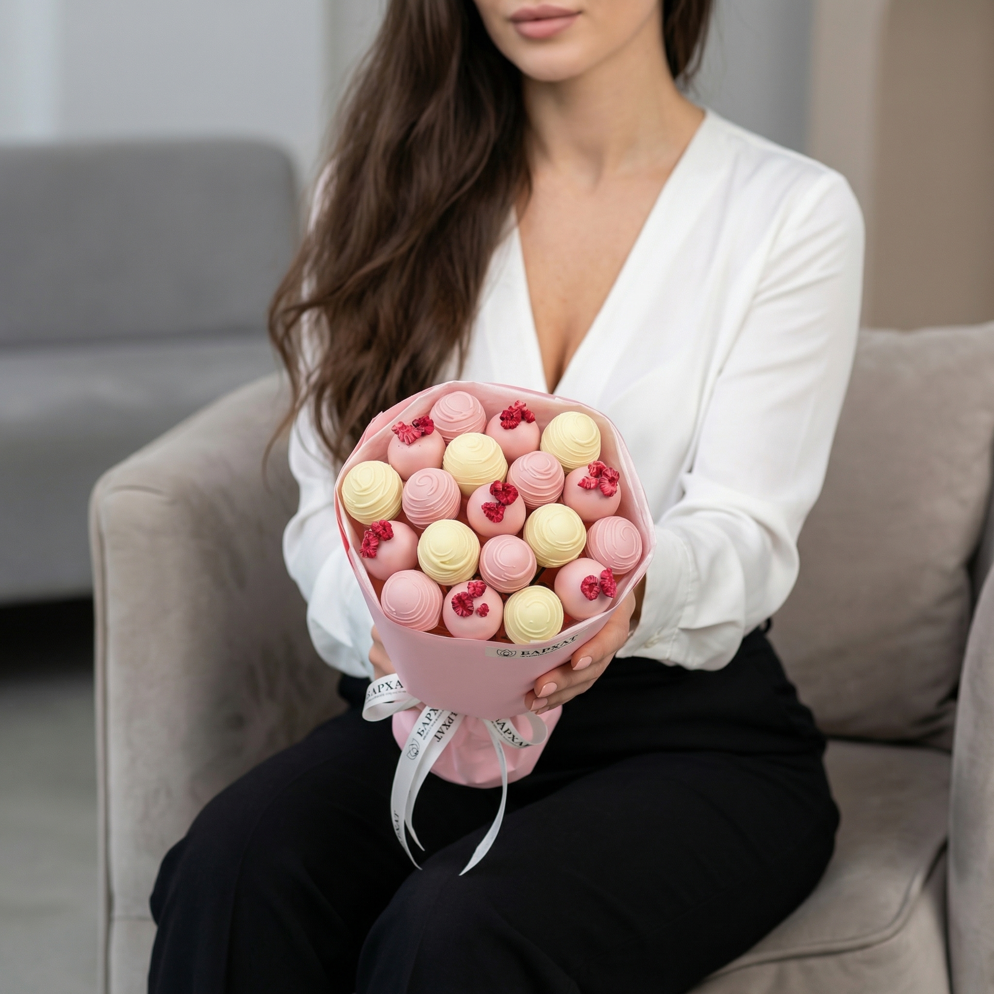 Букет Виноград в шоколаде Розовая пантера