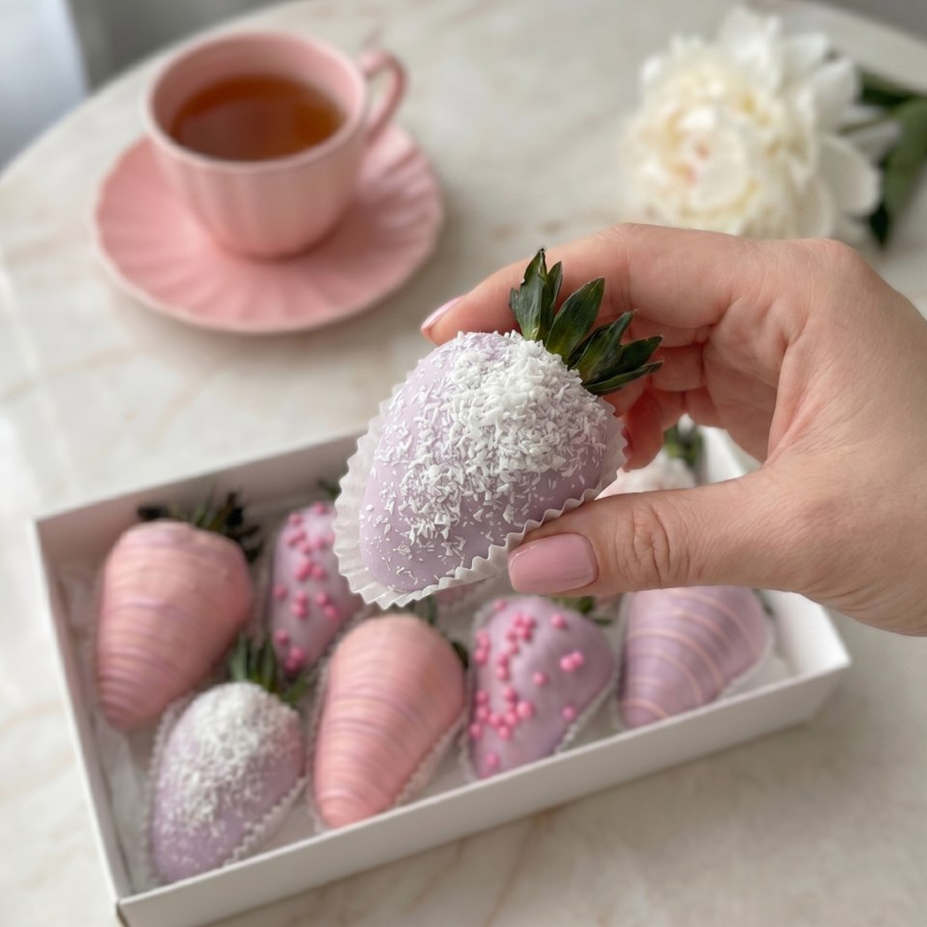 Клубника в коробке